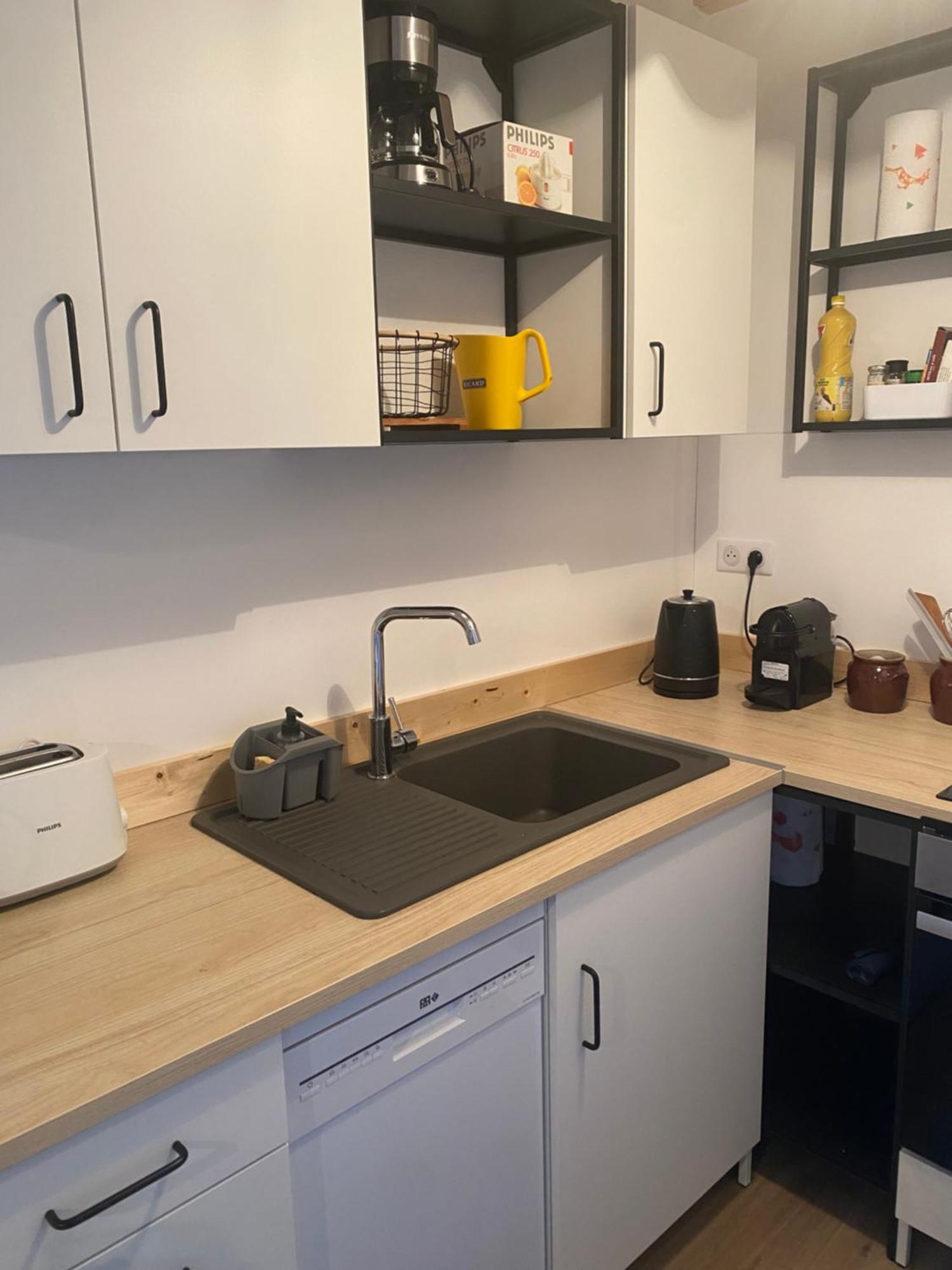 Apartment Chaleureux Et Fonctionnel